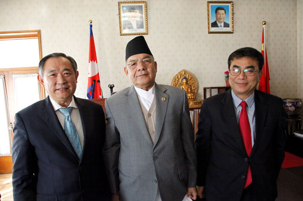 Li Ruohong meets with Nepalese Deputy Prime Minister Bam Dev Gautam