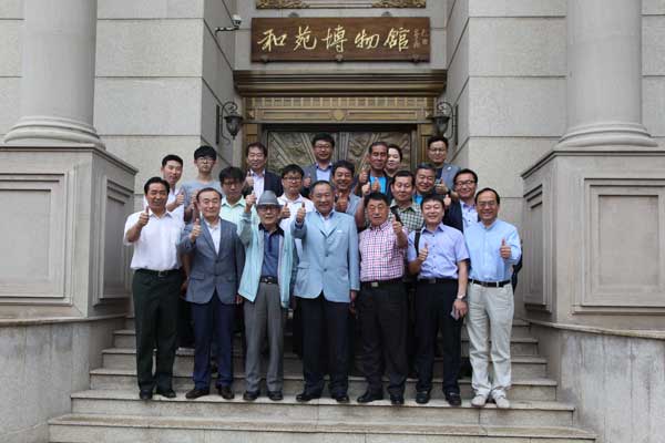 Korean entrepreneur delegation visits Peace Museum chanting “long live the friendship between China and South Korea!”