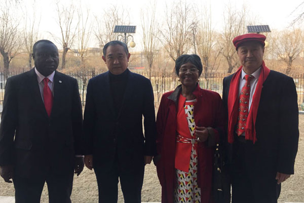 Liberian Minister Counselor visits Beijing International Peace Culture Foundation