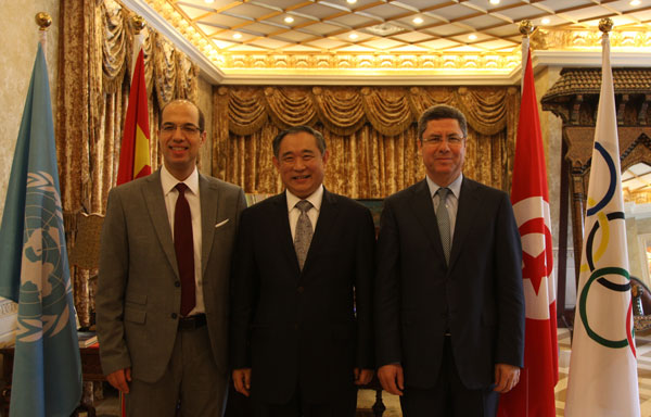 Li Ruohong Meets Tunisian Olympic Committee President