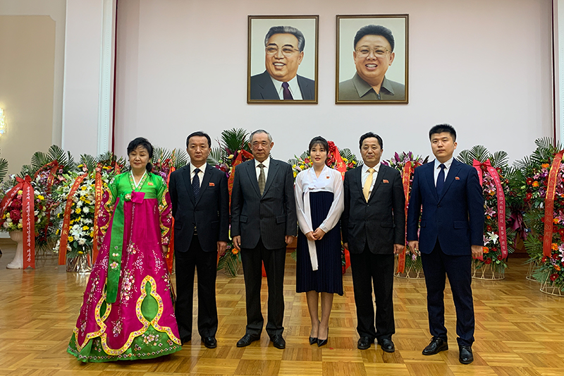 Li Ruohong had friendly talks with DPRK Ambassador to China at the Commemoration of Kim Jong Il's 80th Birthday