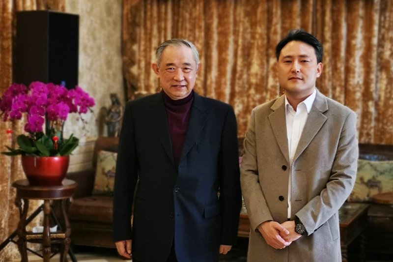 Professor Li Ruohong Meets with the Political Counsellor of the South Korean Embassy